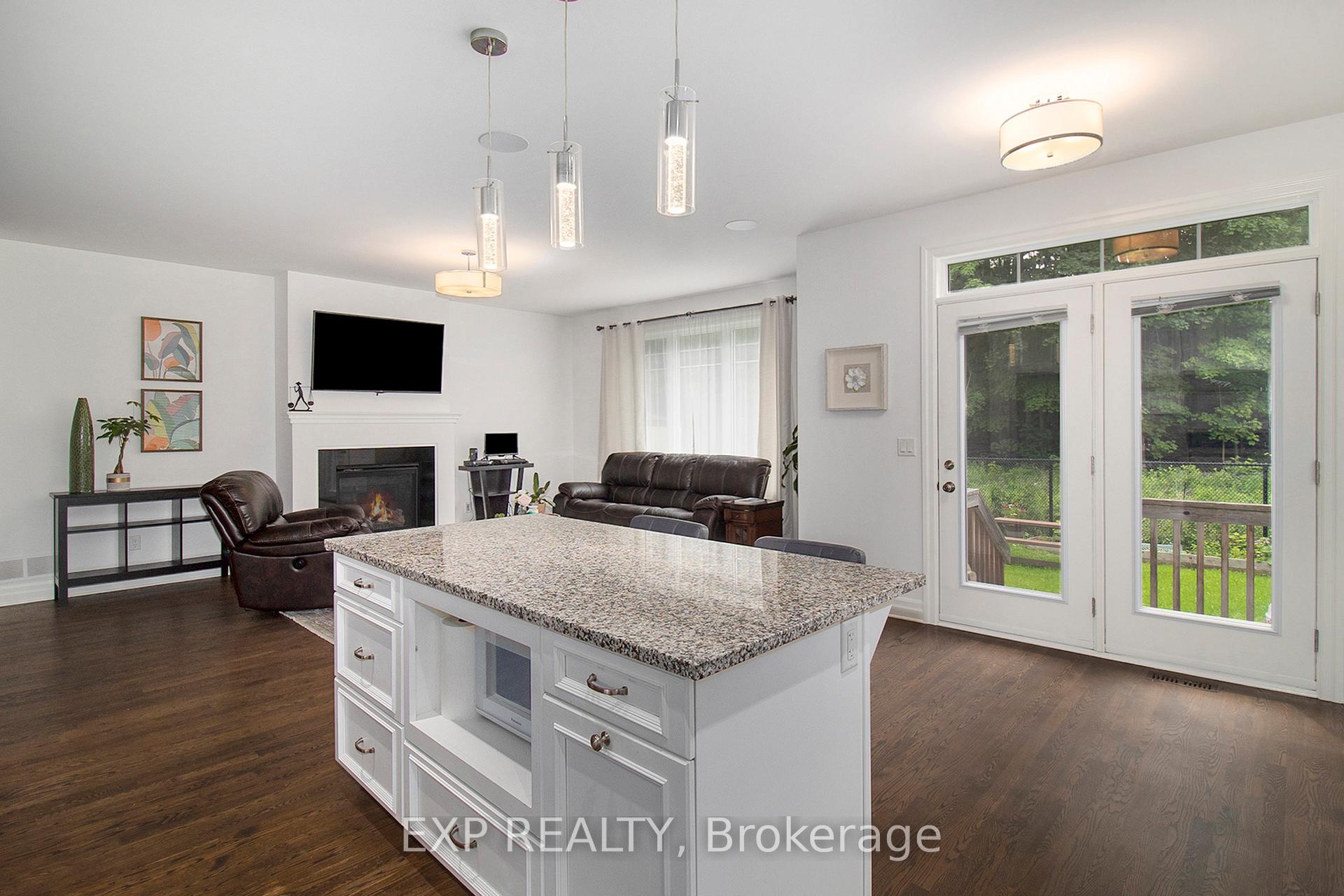 Photo 13 of 179 Avro Circle, Ottawa, CFB Rockcliffe and Area — HOMEH