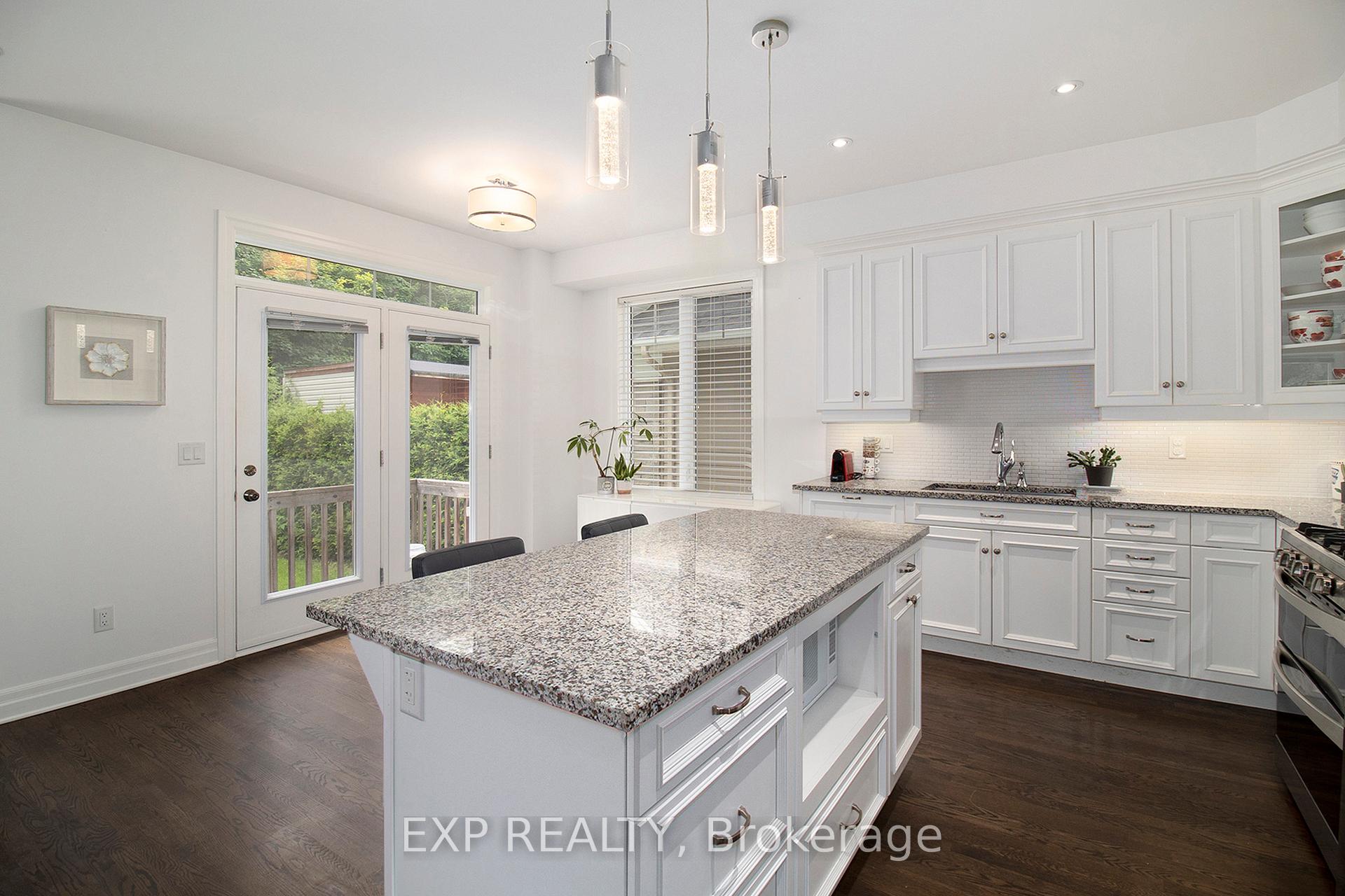 Photo 14 of 179 Avro Circle, Ottawa, CFB Rockcliffe and Area — HOMEH