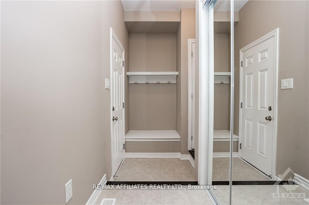 Photo 14 of 226 Cranesbill Road, Ottawa, Kanata - Emerald Meadows/Trailwest — HOMEH