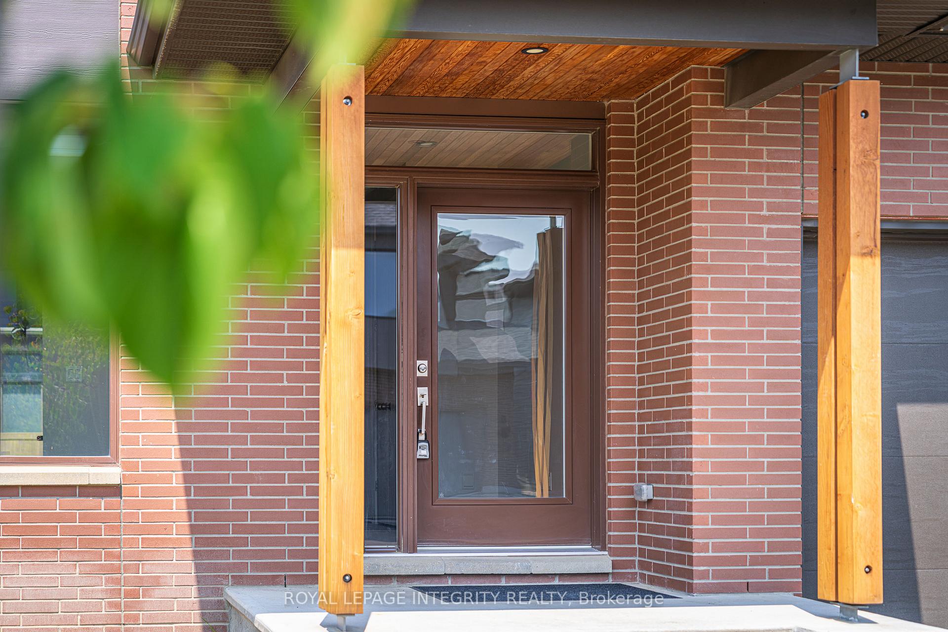 Photo 3 of 925 Islington Way, Ottawa, Leitrim — HOMEH