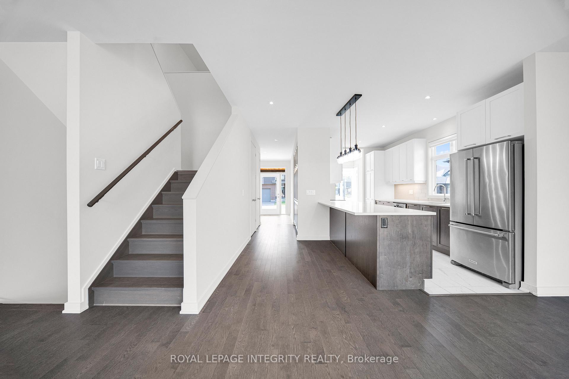 Photo 5 of 925 Islington Way, Ottawa, Leitrim — HOMEH