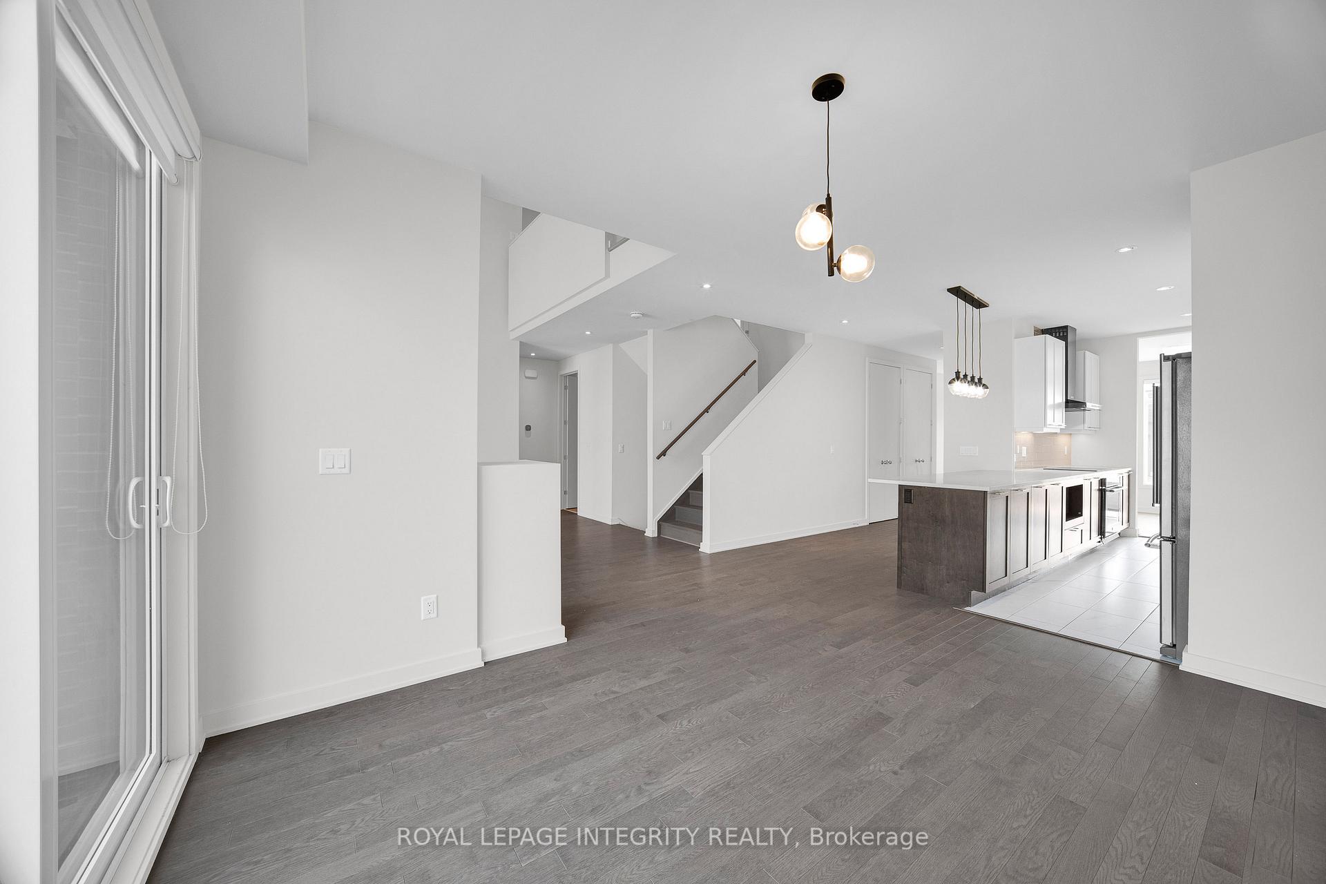 Photo 18 of 925 Islington Way, Ottawa, Leitrim — HOMEH