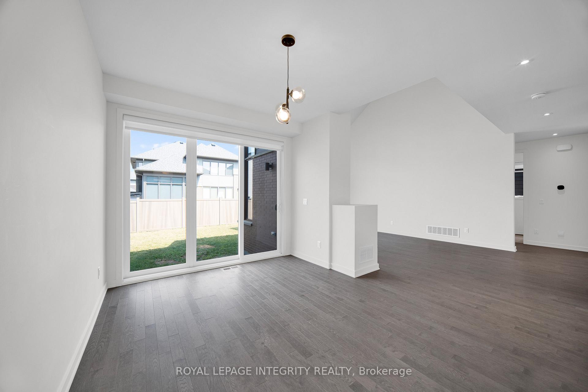 Photo 19 of 925 Islington Way, Ottawa, Leitrim — HOMEH