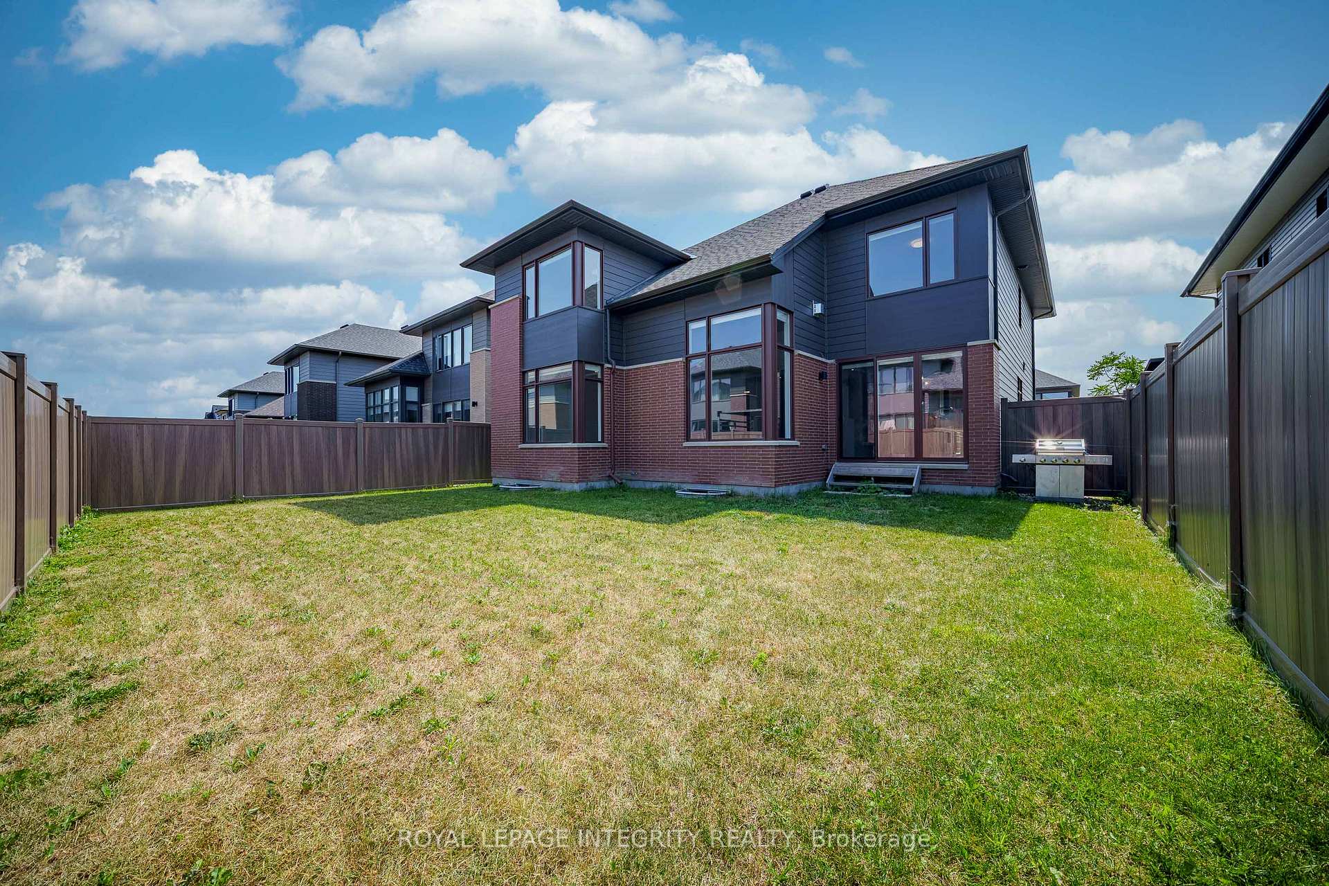 Photo 43 of 925 Islington Way, Ottawa, Leitrim — HOMEH