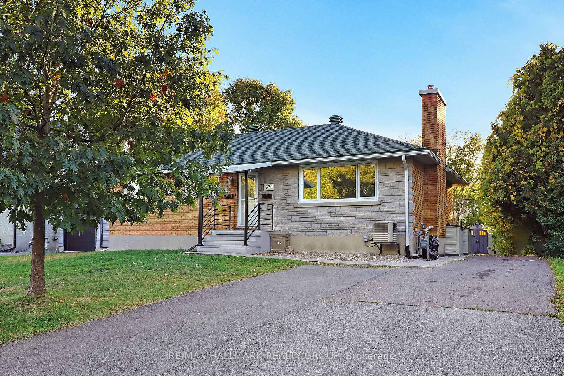 Photo 2 of Unit 1, 874 Rex Avenue, Ottawa, McKellar Heights — HOMEH