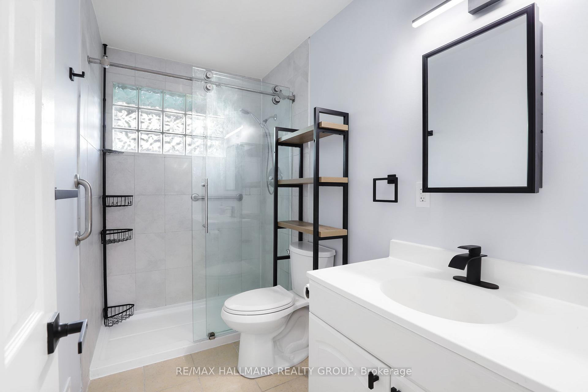 Photo 15 of Unit 1, 874 Rex Avenue, Ottawa, McKellar Heights — HOMEH