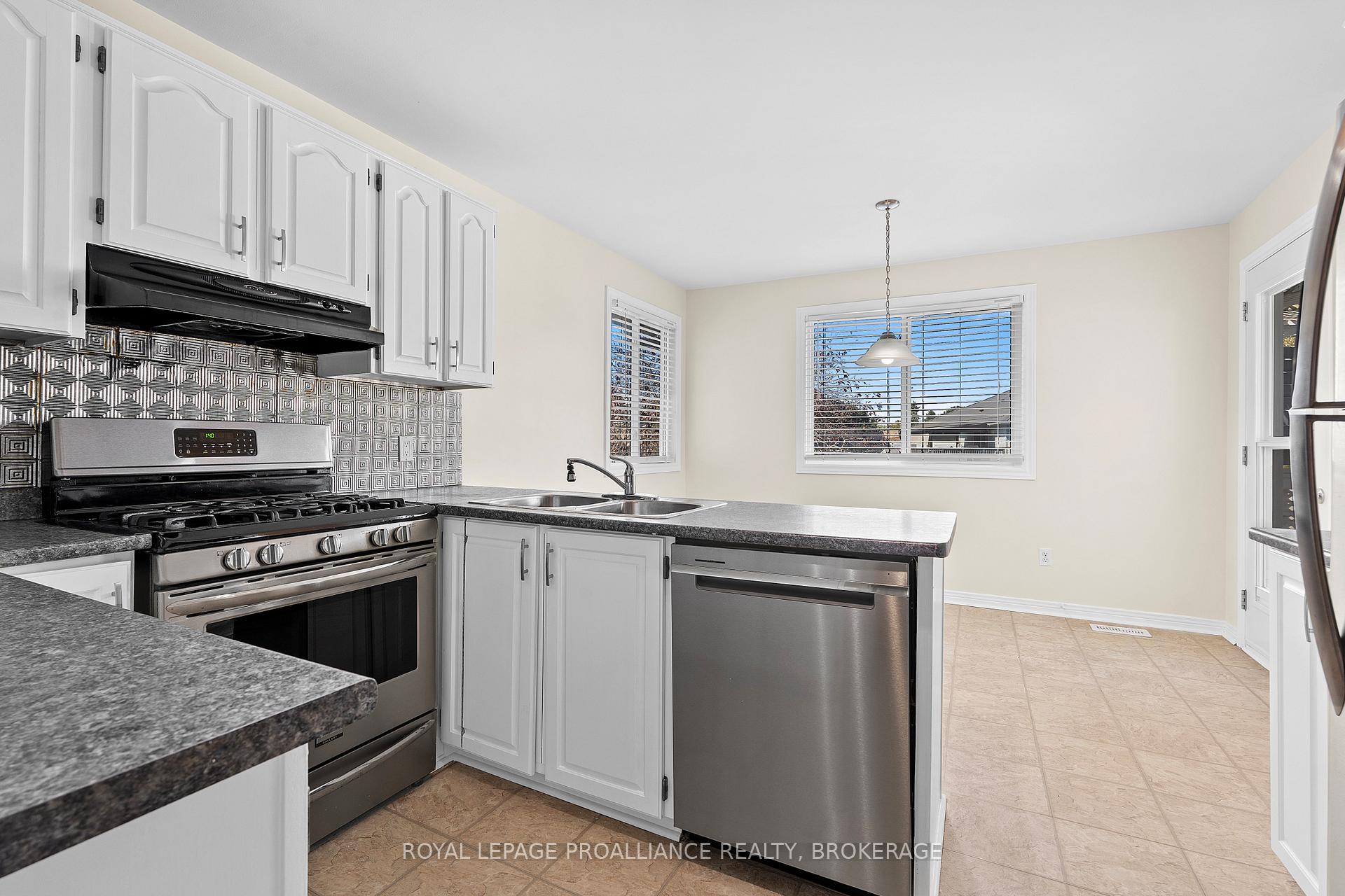 Photo 5 of 50 Davey Crescent, Loyalist, Amherstview — HOMEH
