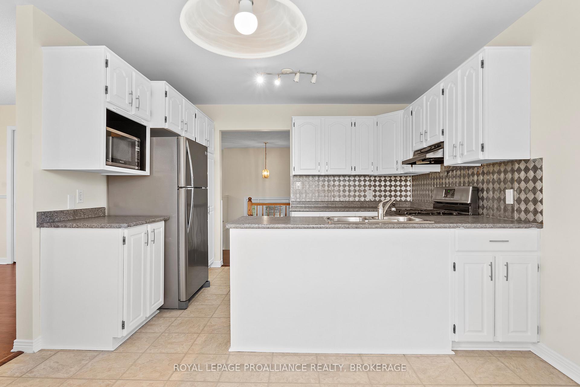 Photo 6 of 50 Davey Crescent, Loyalist, Amherstview — HOMEH