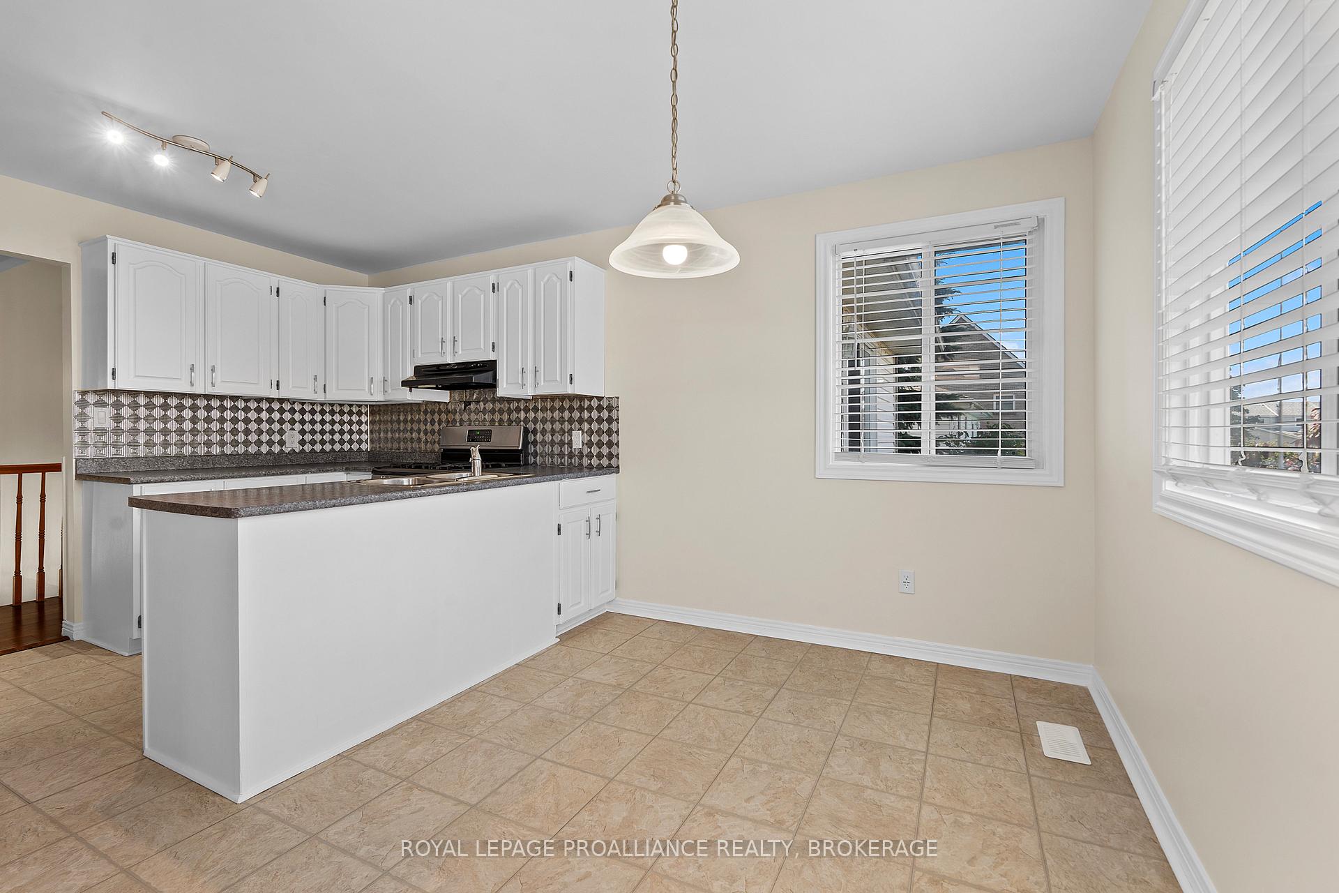 Photo 7 of 50 Davey Crescent, Loyalist, Amherstview — HOMEH