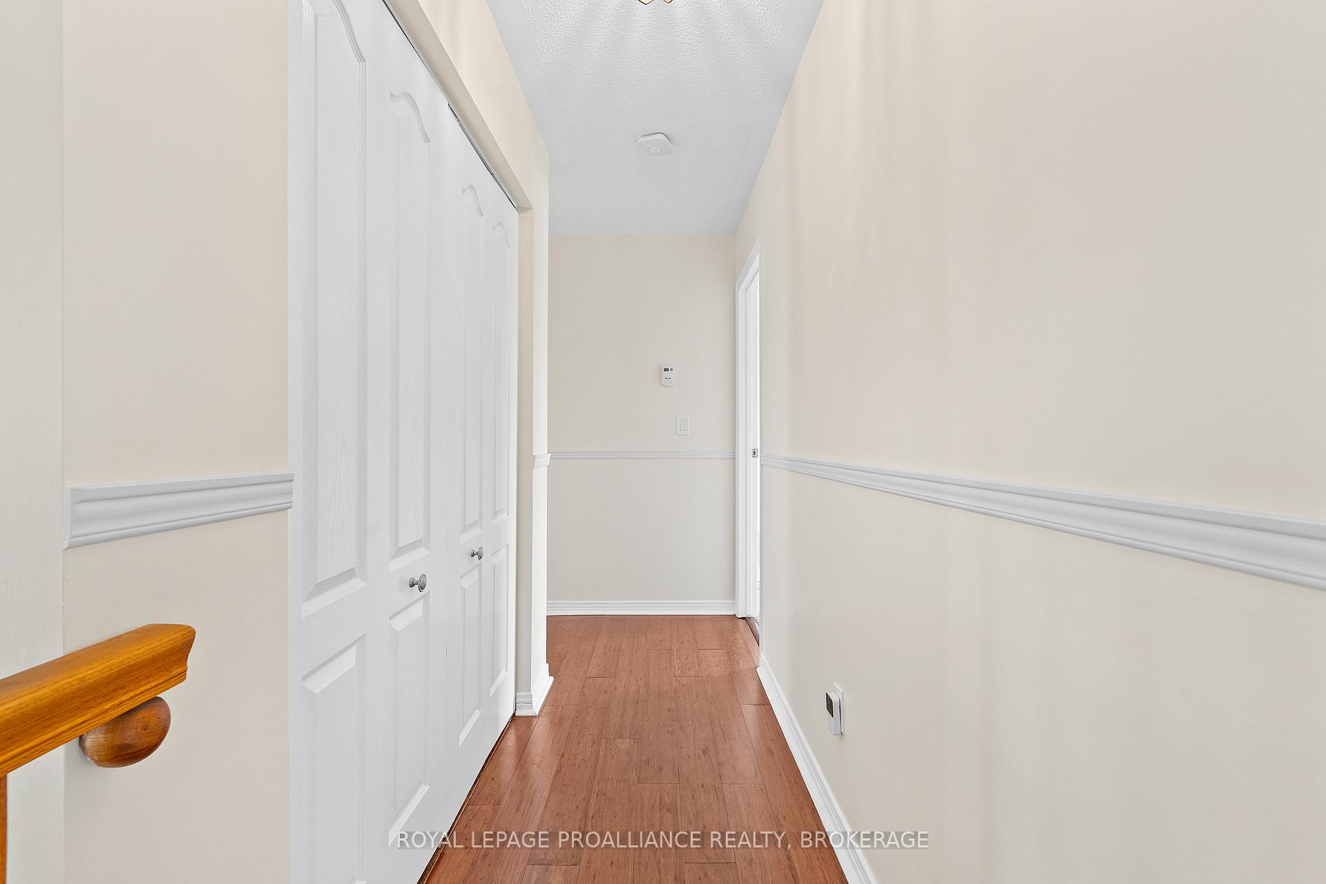 Photo 16 of 50 Davey Crescent, Loyalist, Amherstview — HOMEH