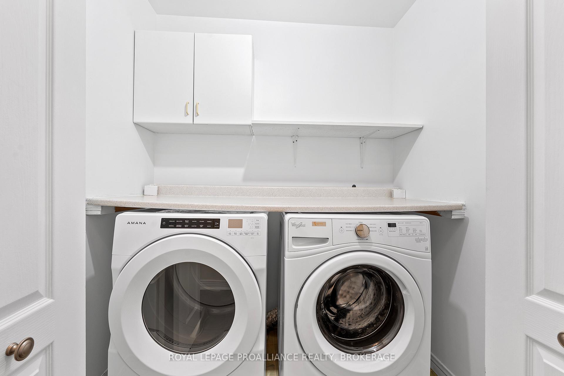 Photo 17 of 50 Davey Crescent, Loyalist, Amherstview — HOMEH