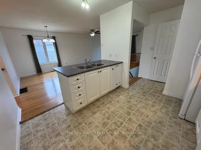 Photo 10 of 112 Briceland Street, Kingston, Rideau — HOMEH