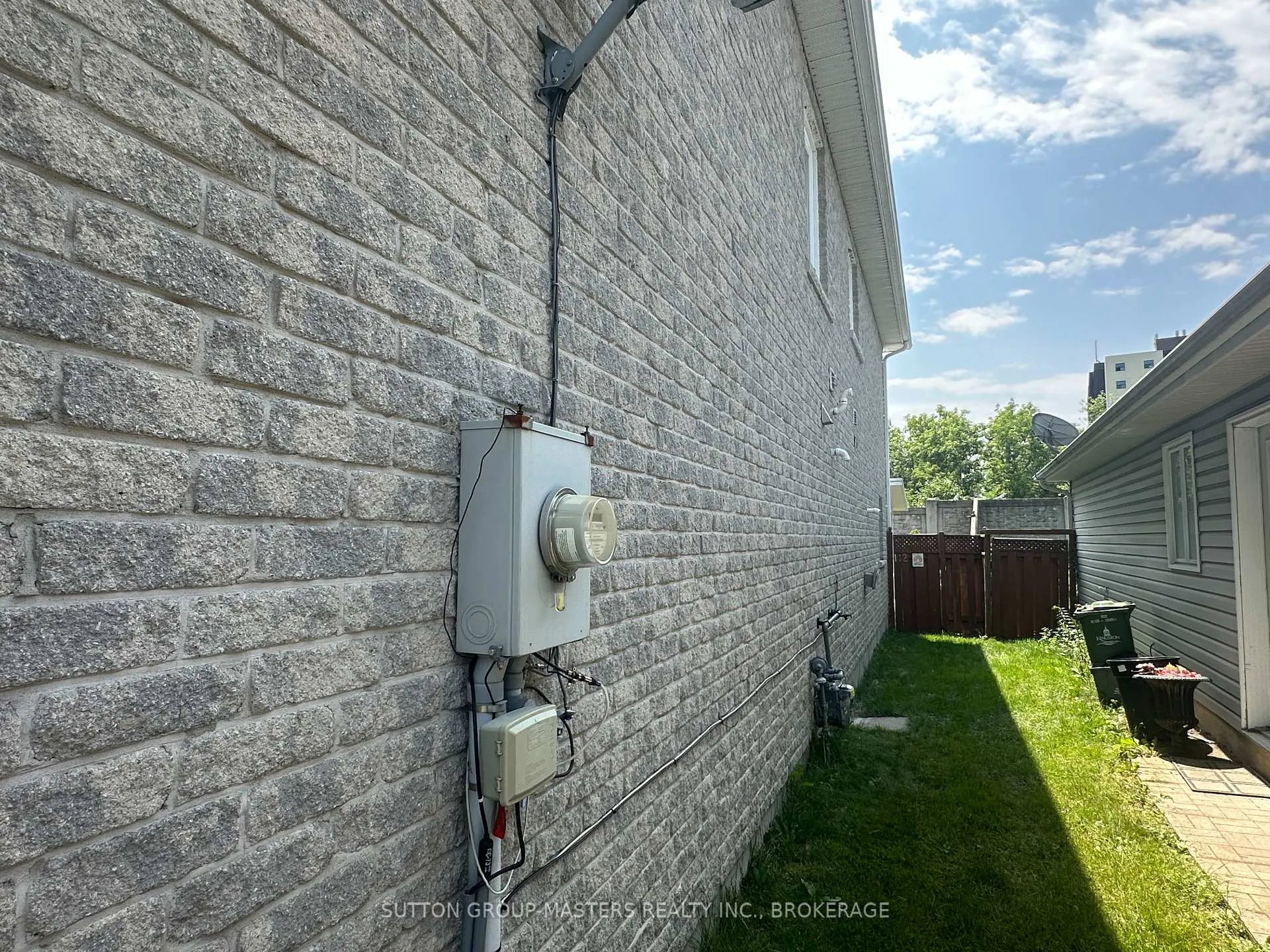 Photo 32 of 112 Briceland Street, Kingston, Rideau — HOMEH