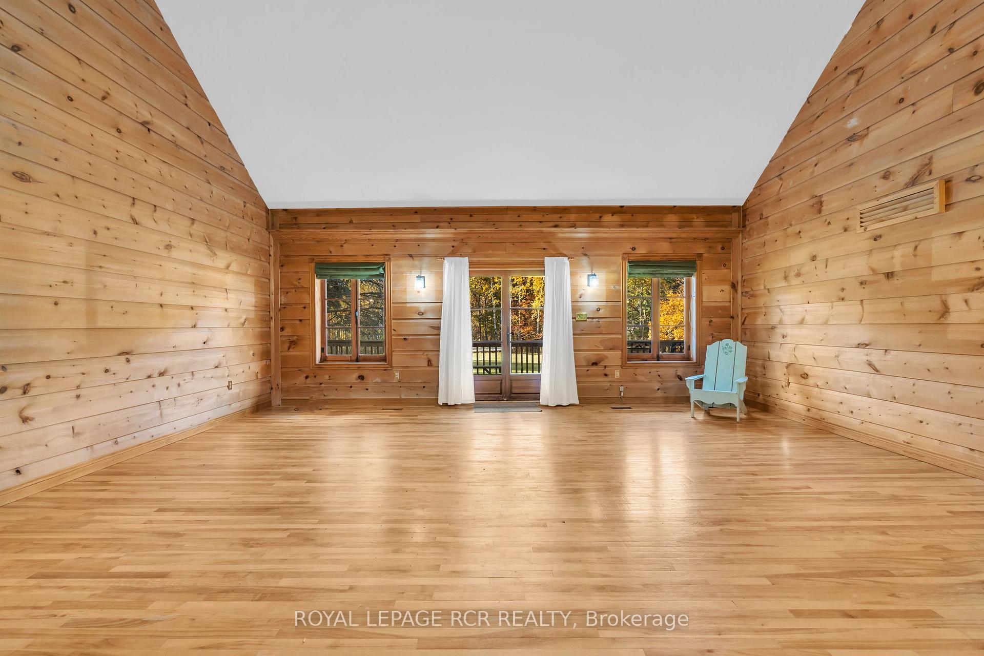 Photo 14 of 300 Old Bathurst Street, King, Rural King — HOMEH