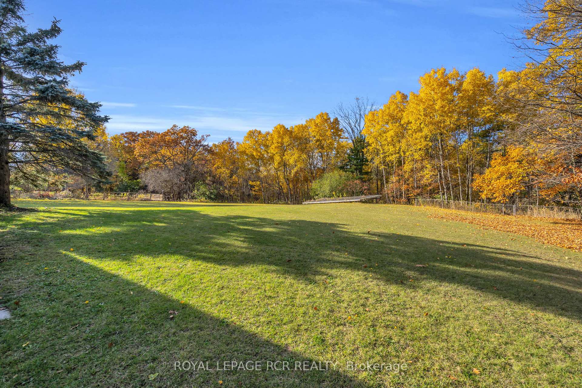 Photo 25 of 300 Old Bathurst Street, King, Rural King — HOMEH
