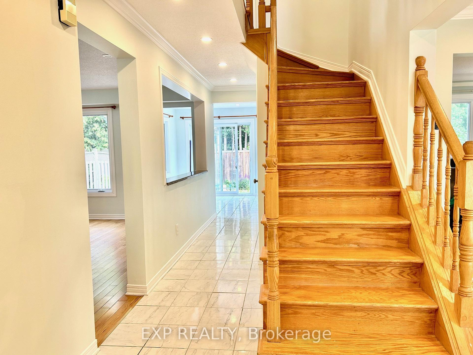 Photo 3 of 135 Picasso Drive, Ottawa, Hunt Club Park — HOMEH