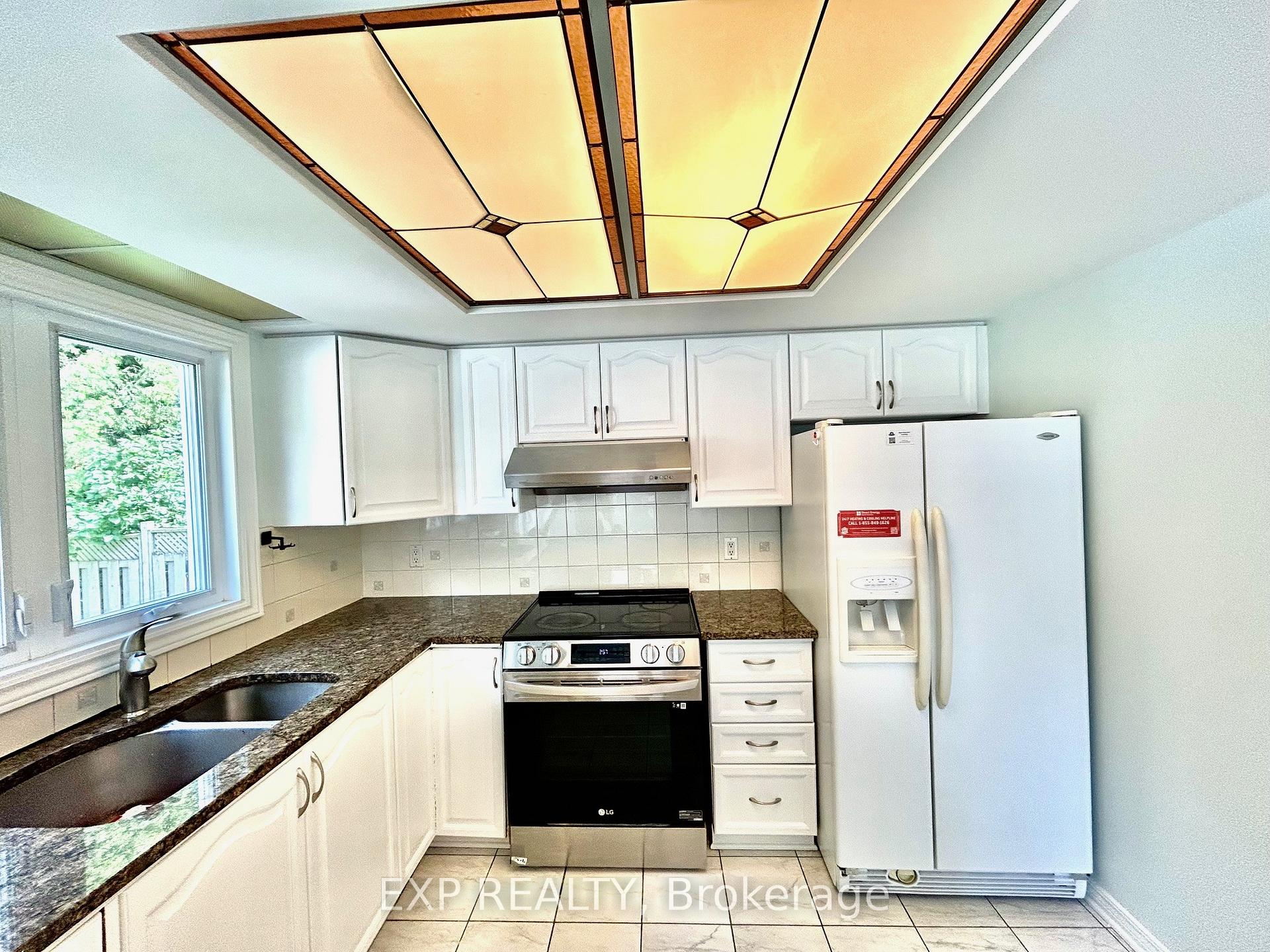 Photo 15 of 135 Picasso Drive, Ottawa, Hunt Club Park — HOMEH
