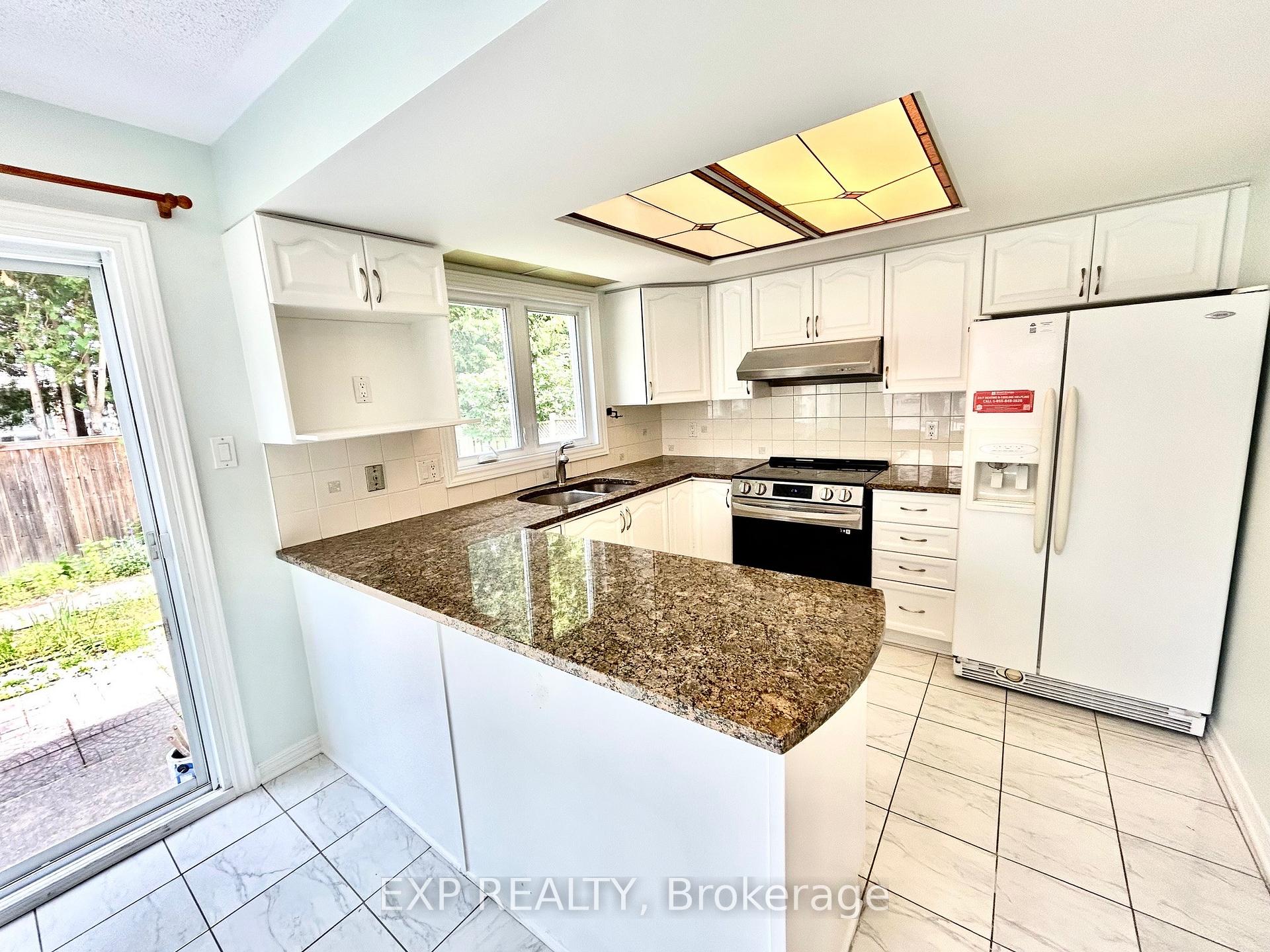Photo 16 of 135 Picasso Drive, Ottawa, Hunt Club Park — HOMEH