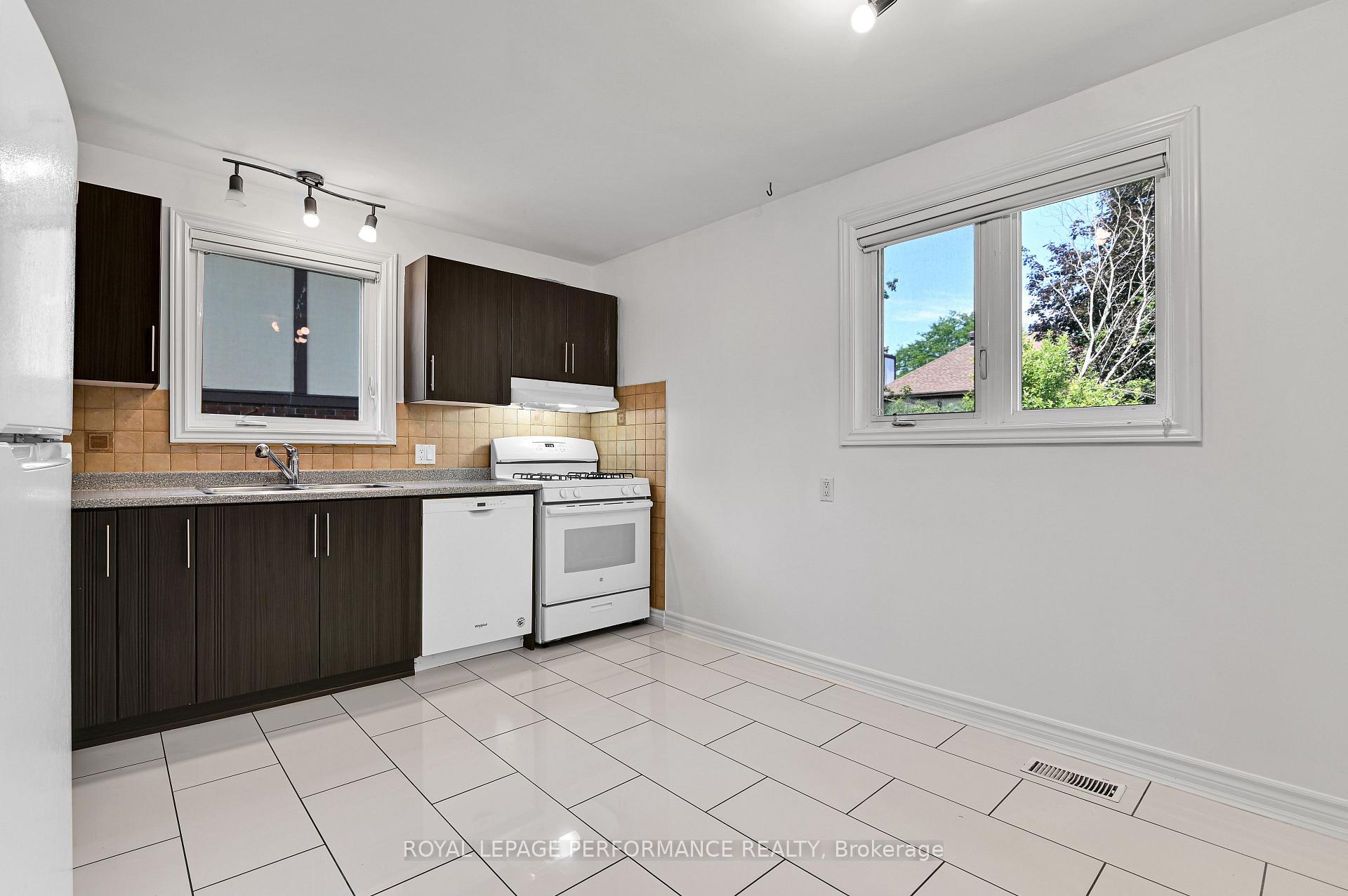 Photo 9 of 1280 Plante Drive, Ottawa, Hunt Club/Western Community — HOMEH