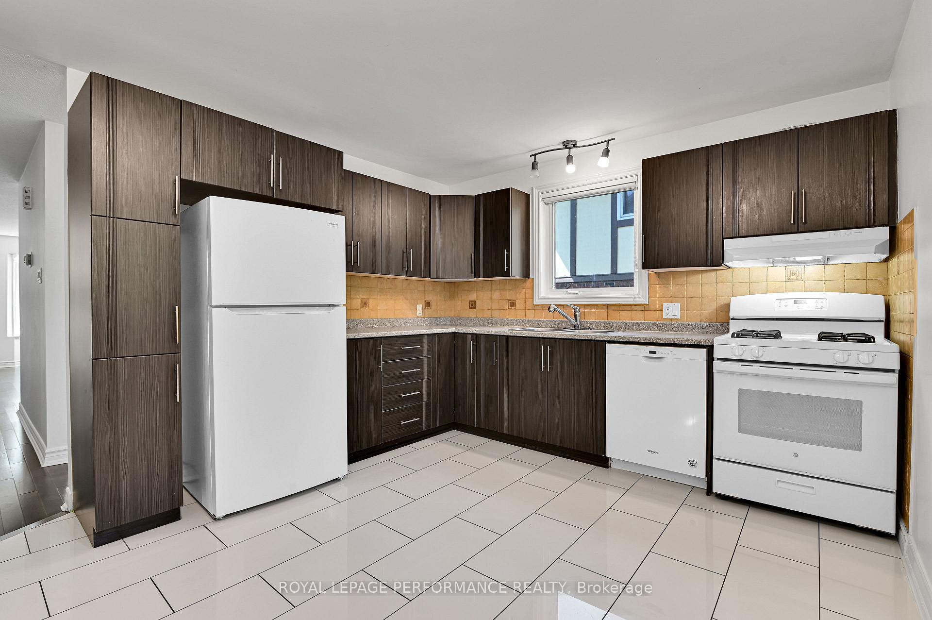 Photo 10 of 1280 Plante Drive, Ottawa, Hunt Club/Western Community — HOMEH