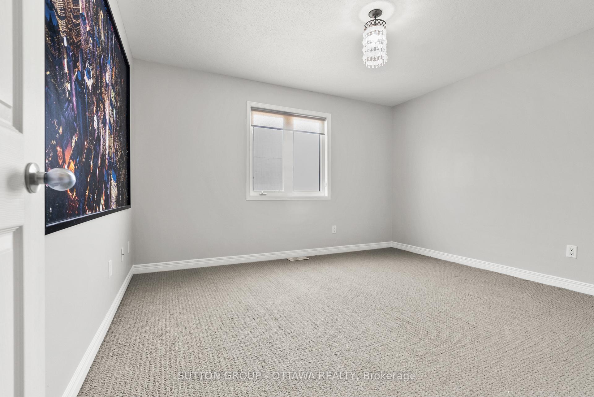 Photo 26 of 236 Colbert Crescent, Ottawa, Ridgemont — HOMEH