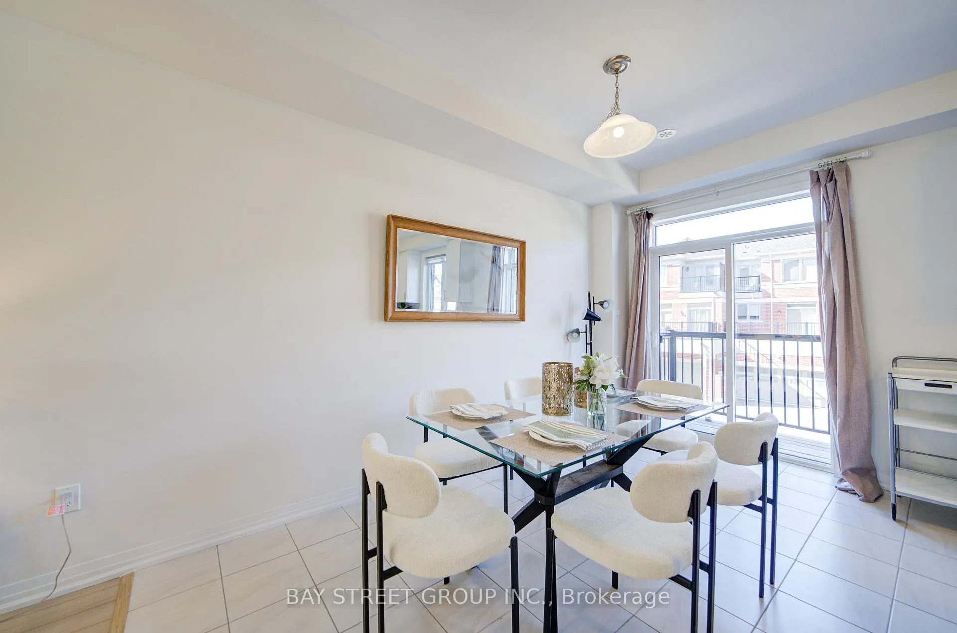 Photo 16 of 28 Sissons Way, Markham, Cedar Grove — HOMEH