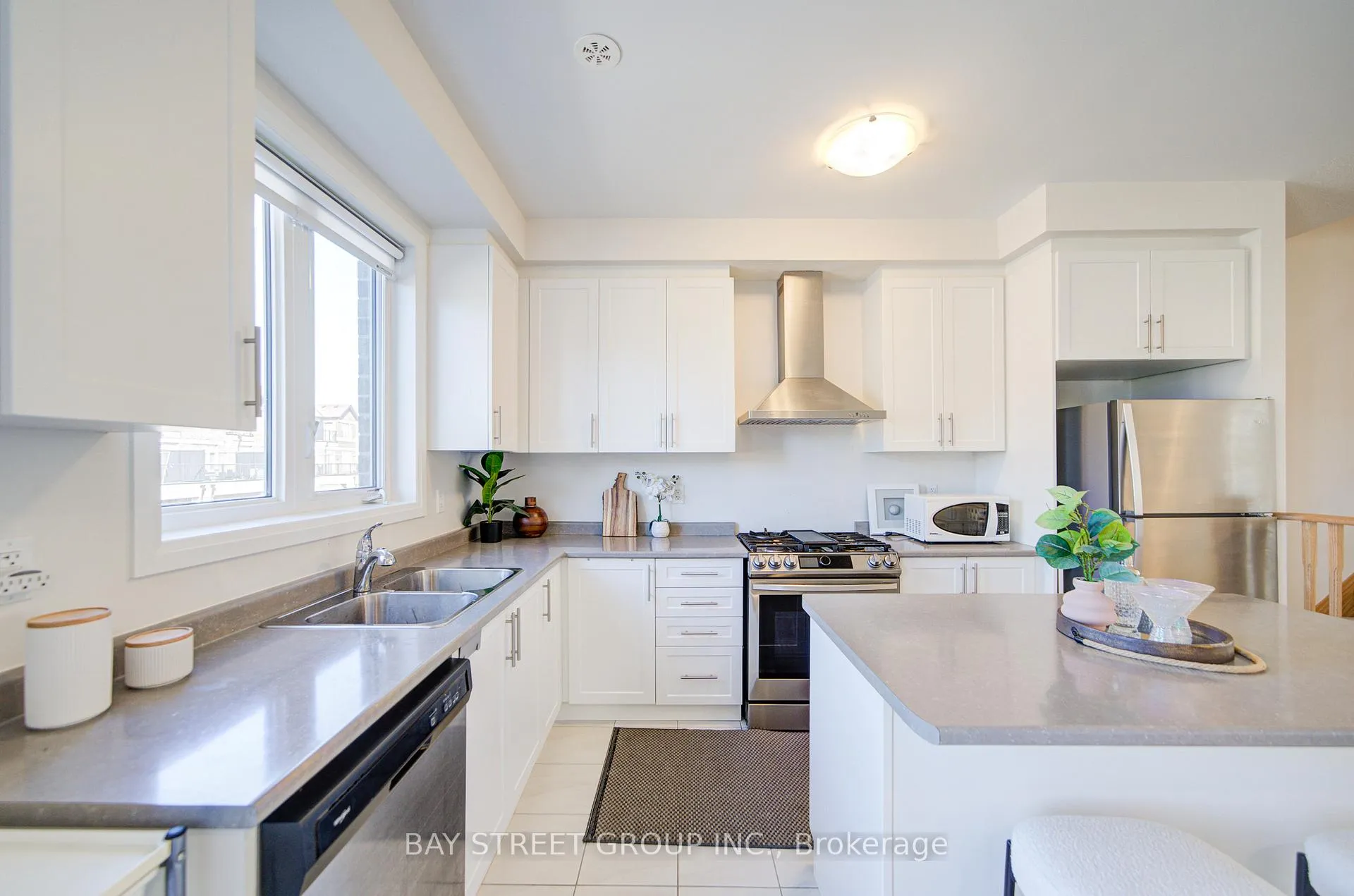 Photo 20 of 28 Sissons Way, Markham, Cedar Grove — HOMEH