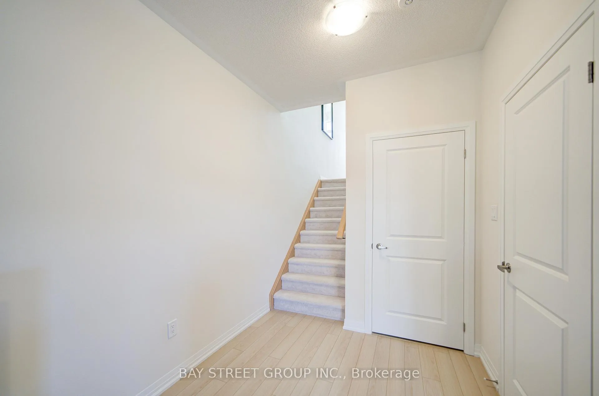 Photo 40 of 28 Sissons Way, Markham, Cedar Grove — HOMEH