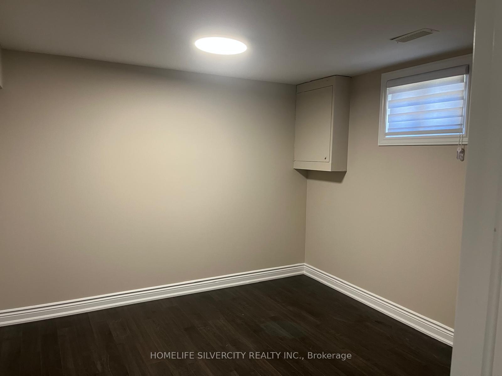 Photo 9 of 33 Sweetbriar Drive, Kitchener, Forest Hill — HOMEH