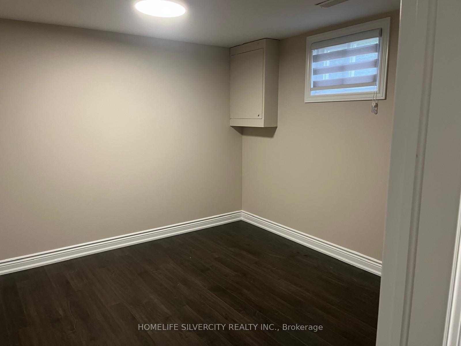 Photo 19 of 33 Sweetbriar Drive, Kitchener, Forest Hill — HOMEH