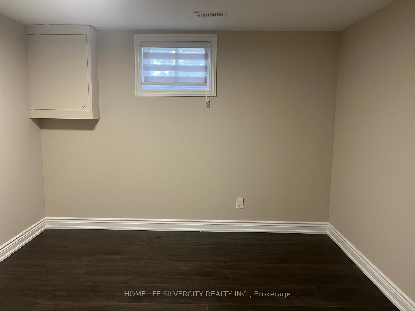 Photo 20 of 33 Sweetbriar Drive, Kitchener, Forest Hill — HOMEH