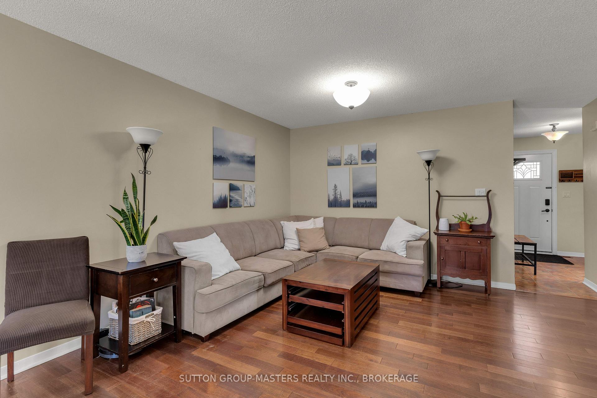 Photo 14 of 71 Davey Crescent, Loyalist, Amherstview — HOMEH