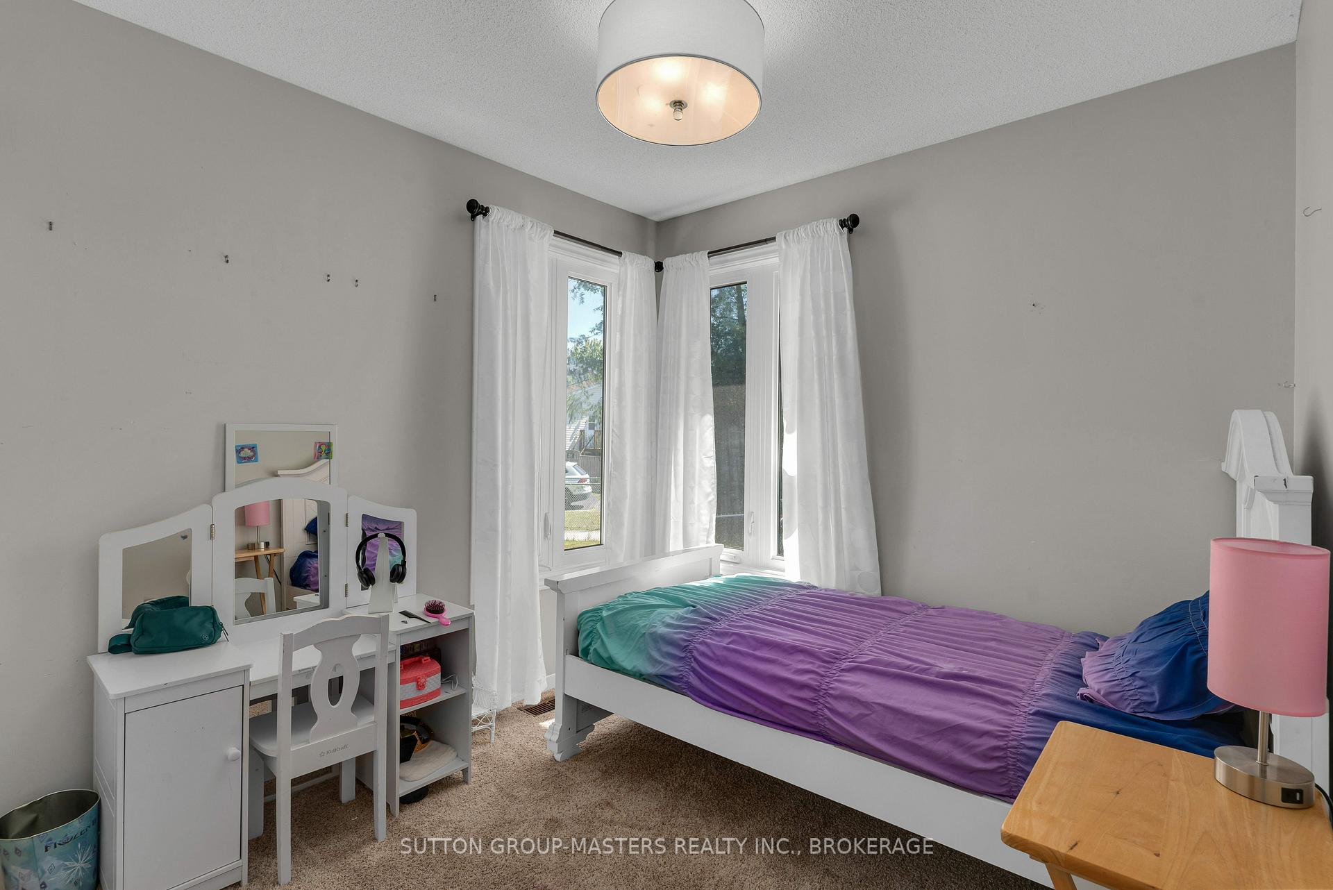 Photo 24 of 71 Davey Crescent, Loyalist, Amherstview — HOMEH