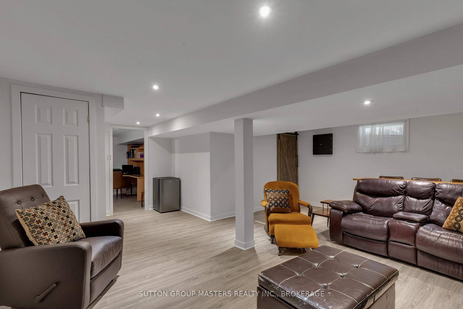 Photo 33 of 71 Davey Crescent, Loyalist, Amherstview — HOMEH