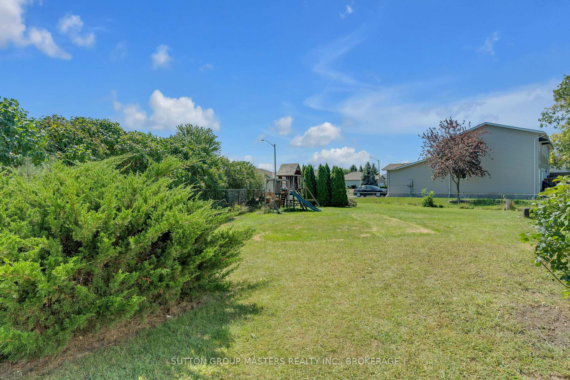 Photo 38 of 71 Davey Crescent, Loyalist, Amherstview — HOMEH