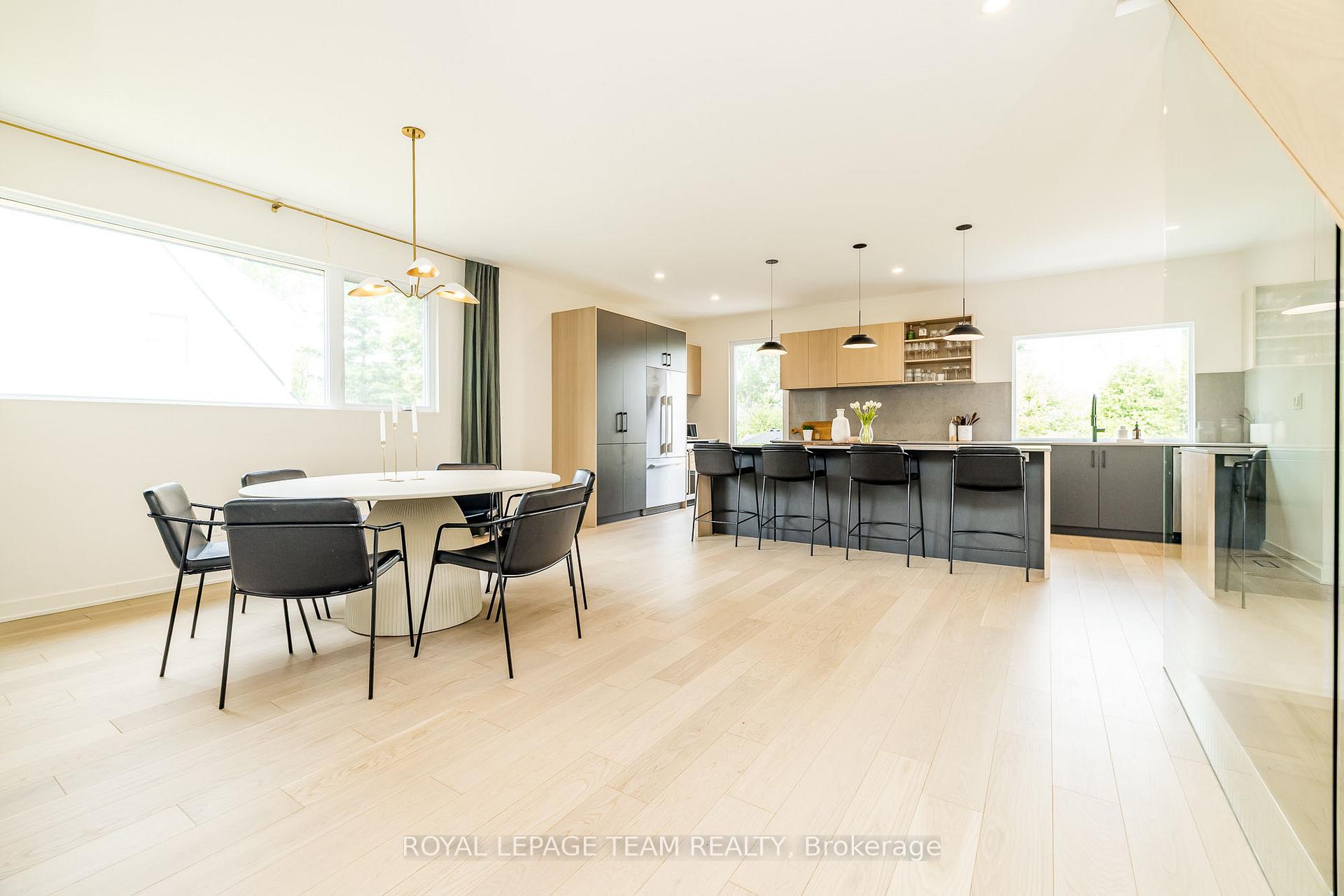 Photo 5 of 1995 Lenester Avenue, Ottawa, McKellar Heights/Glabar Park — HOMEH