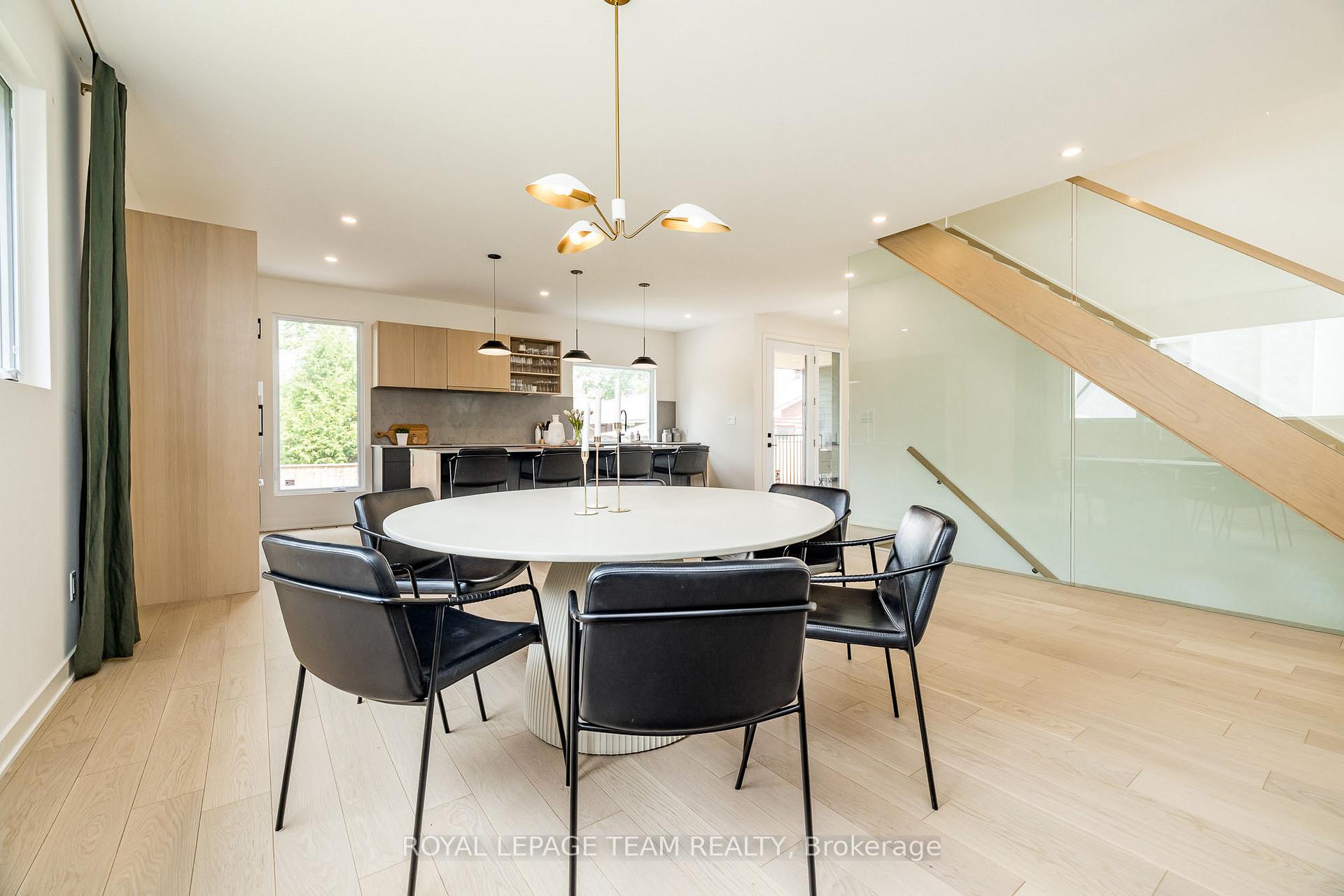 Photo 6 of 1995 Lenester Avenue, Ottawa, McKellar Heights/Glabar Park — HOMEH