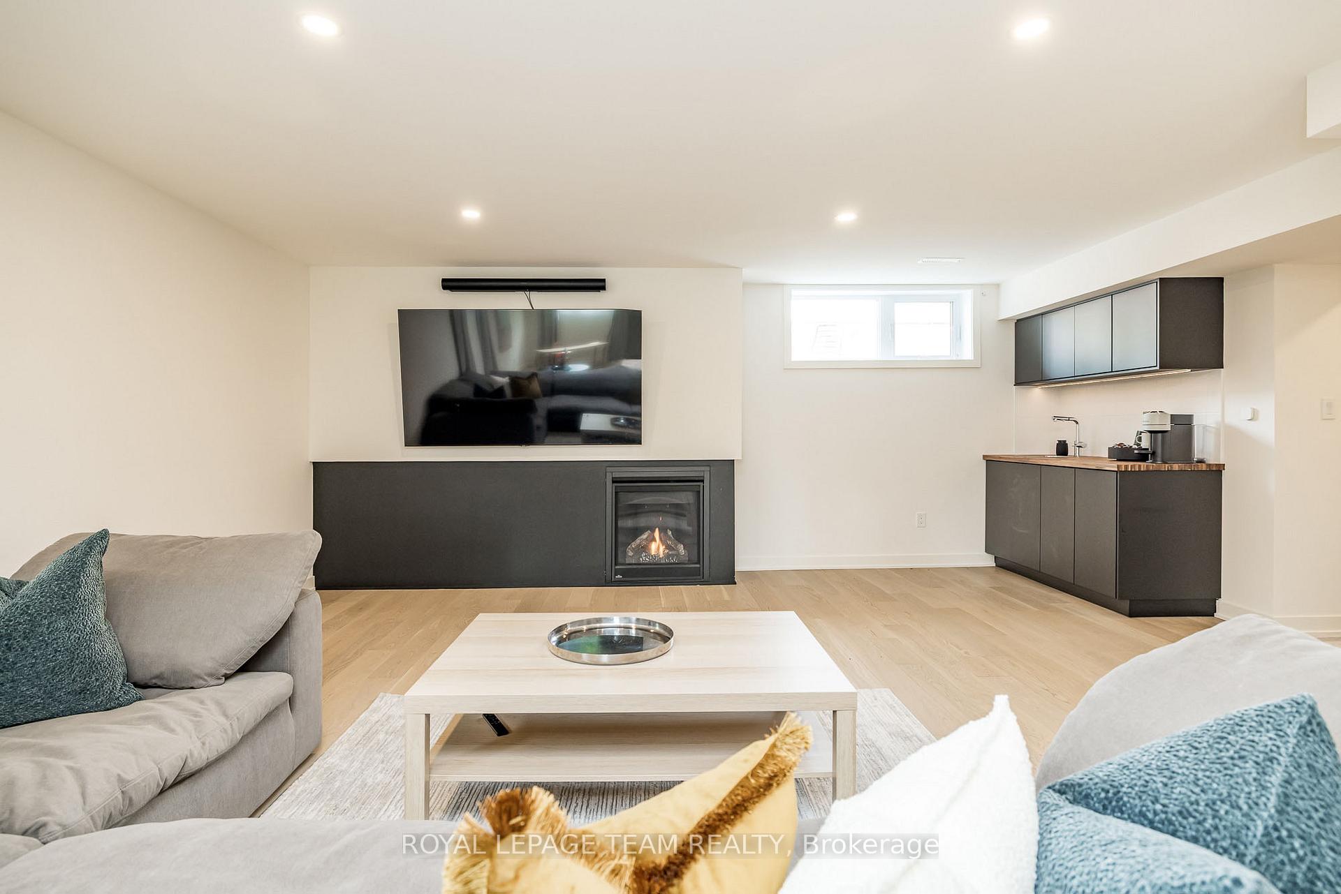 Photo 36 of 1995 Lenester Avenue, Ottawa, McKellar Heights/Glabar Park — HOMEH