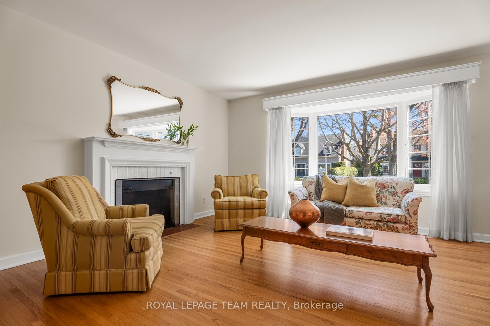 Photo 4 of 793 Dunloe Avenue, Ottawa, Manor Park — HOMEH
