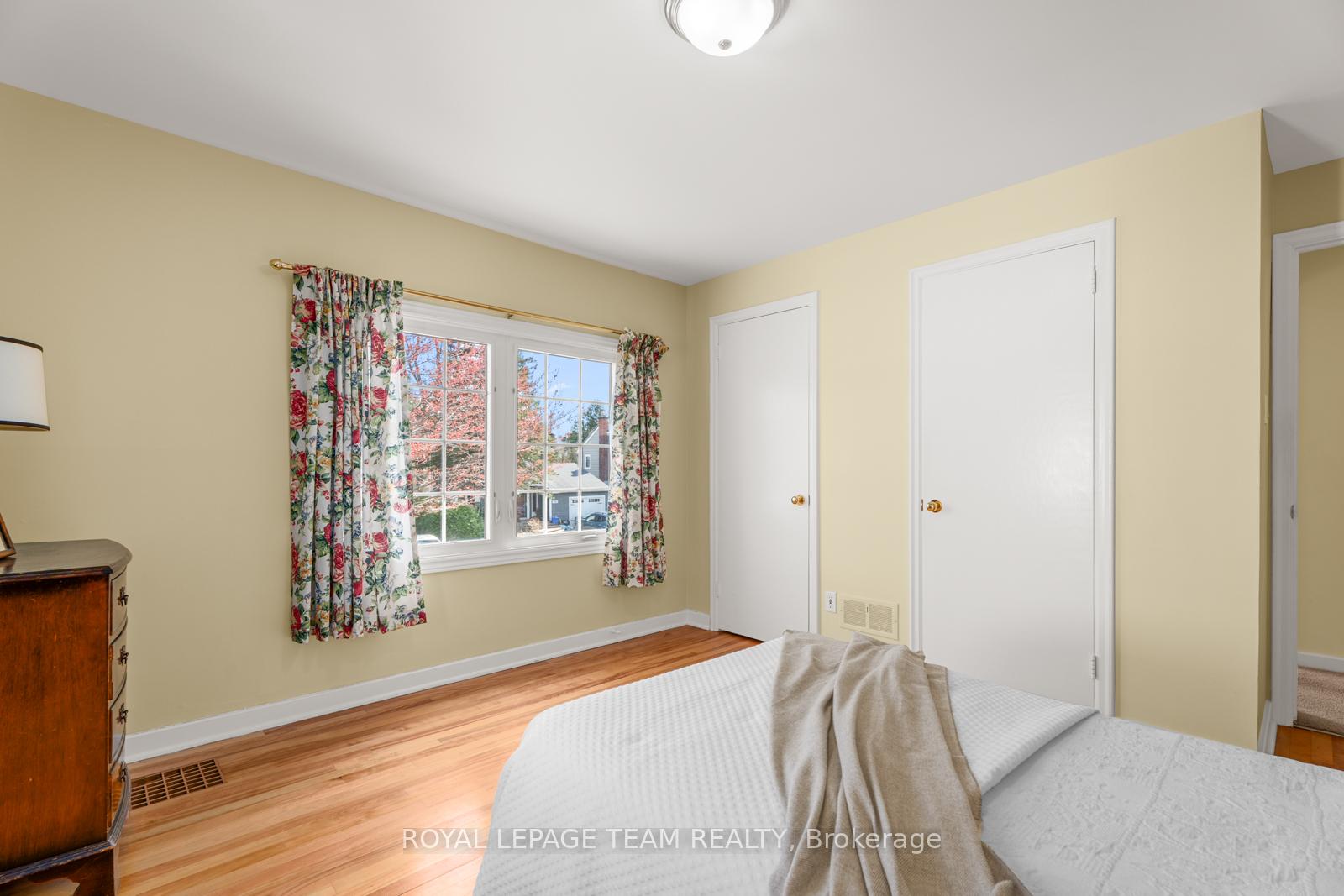 Photo 18 of 793 Dunloe Avenue, Ottawa, Manor Park — HOMEH