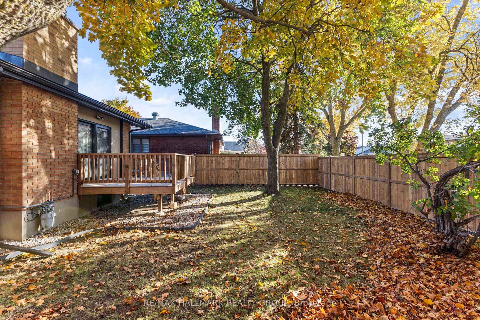 Photo 40 of 2186 Lenester Avenue, Ottawa, McKellar Heights/Glabar Park — HOMEH