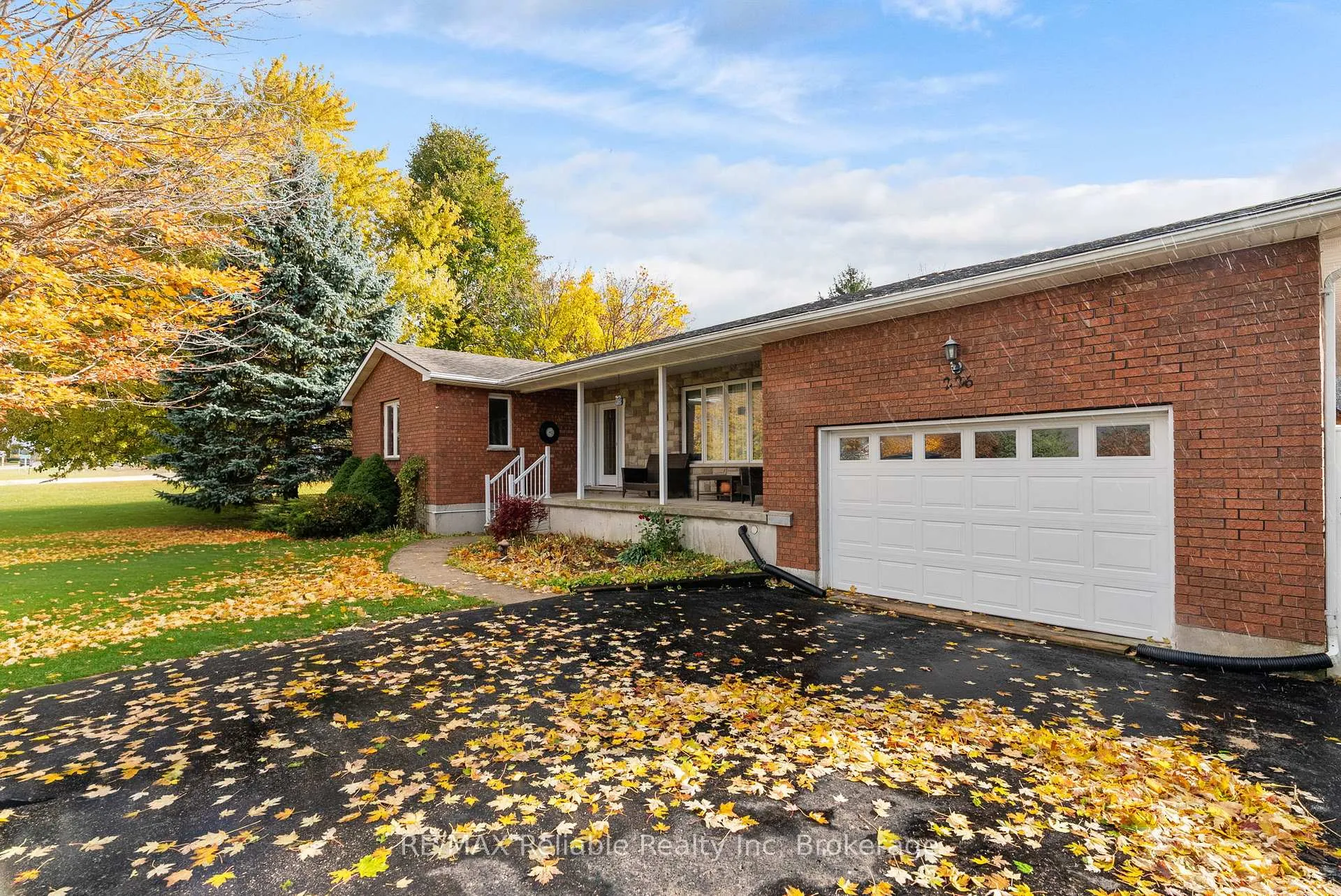 Photo 3 of 226 Main Street N, Huron East, Seaforth — HOMEH