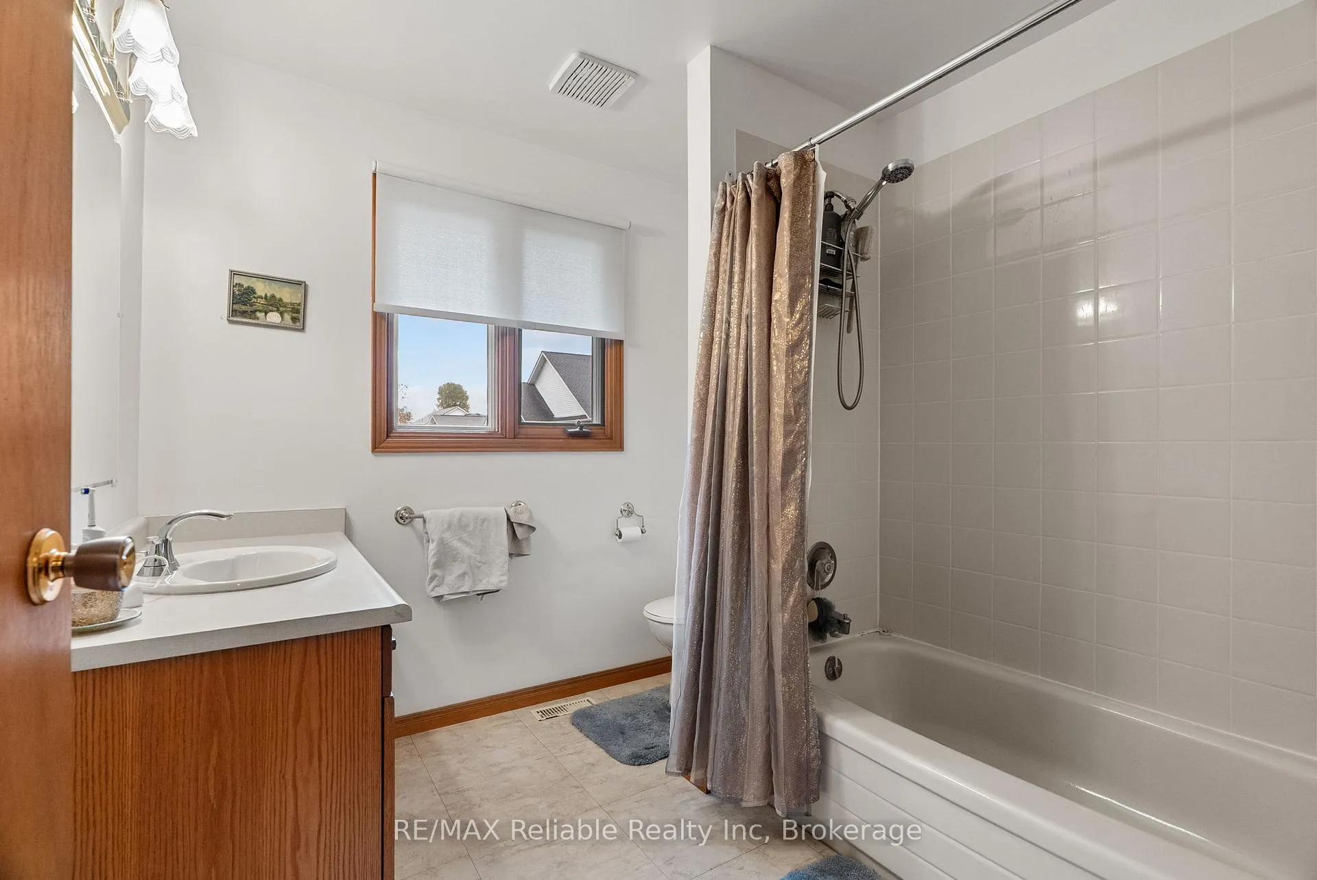 Photo 16 of 226 Main Street N, Huron East, Seaforth — HOMEH