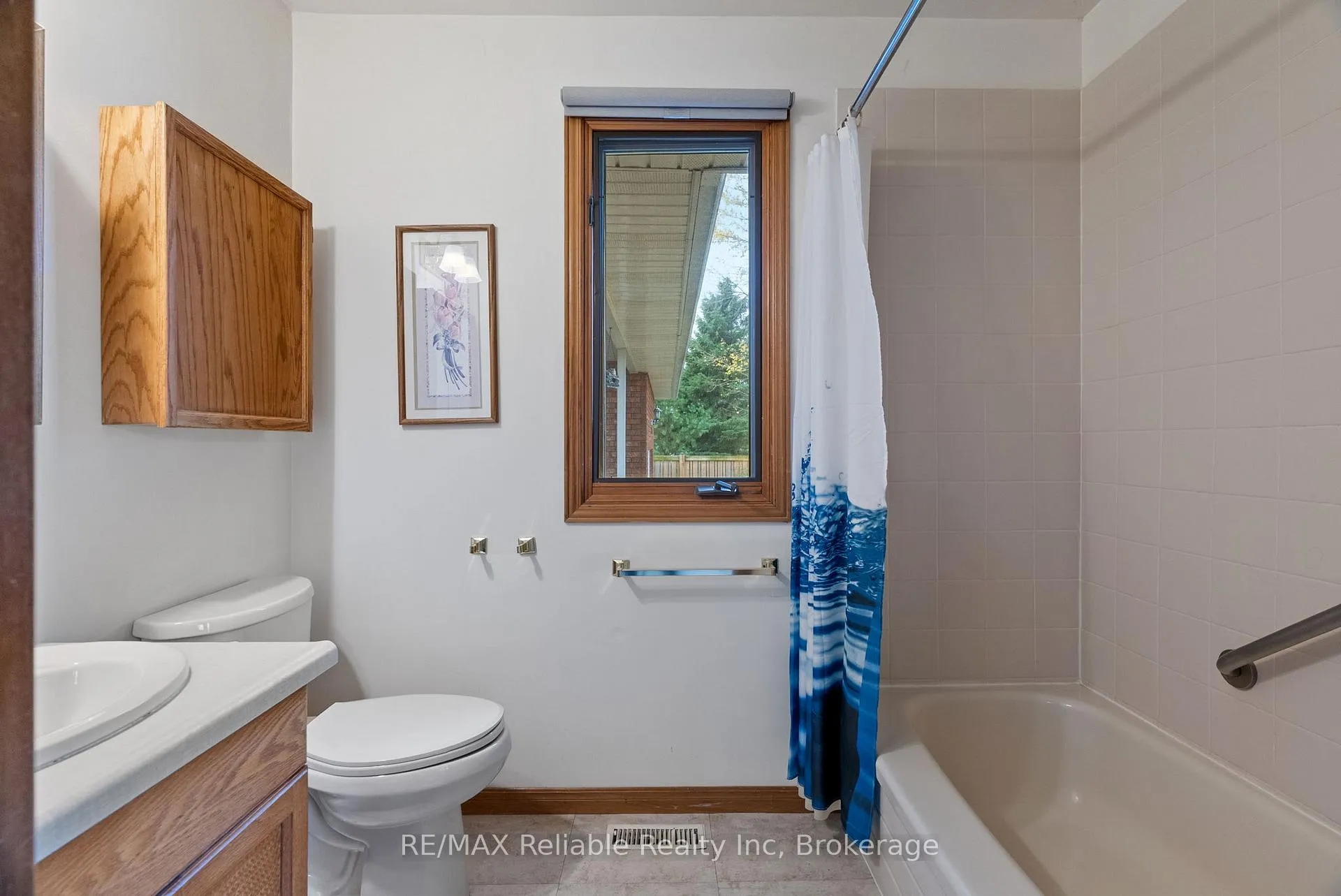 Photo 22 of 226 Main Street N, Huron East, Seaforth — HOMEH