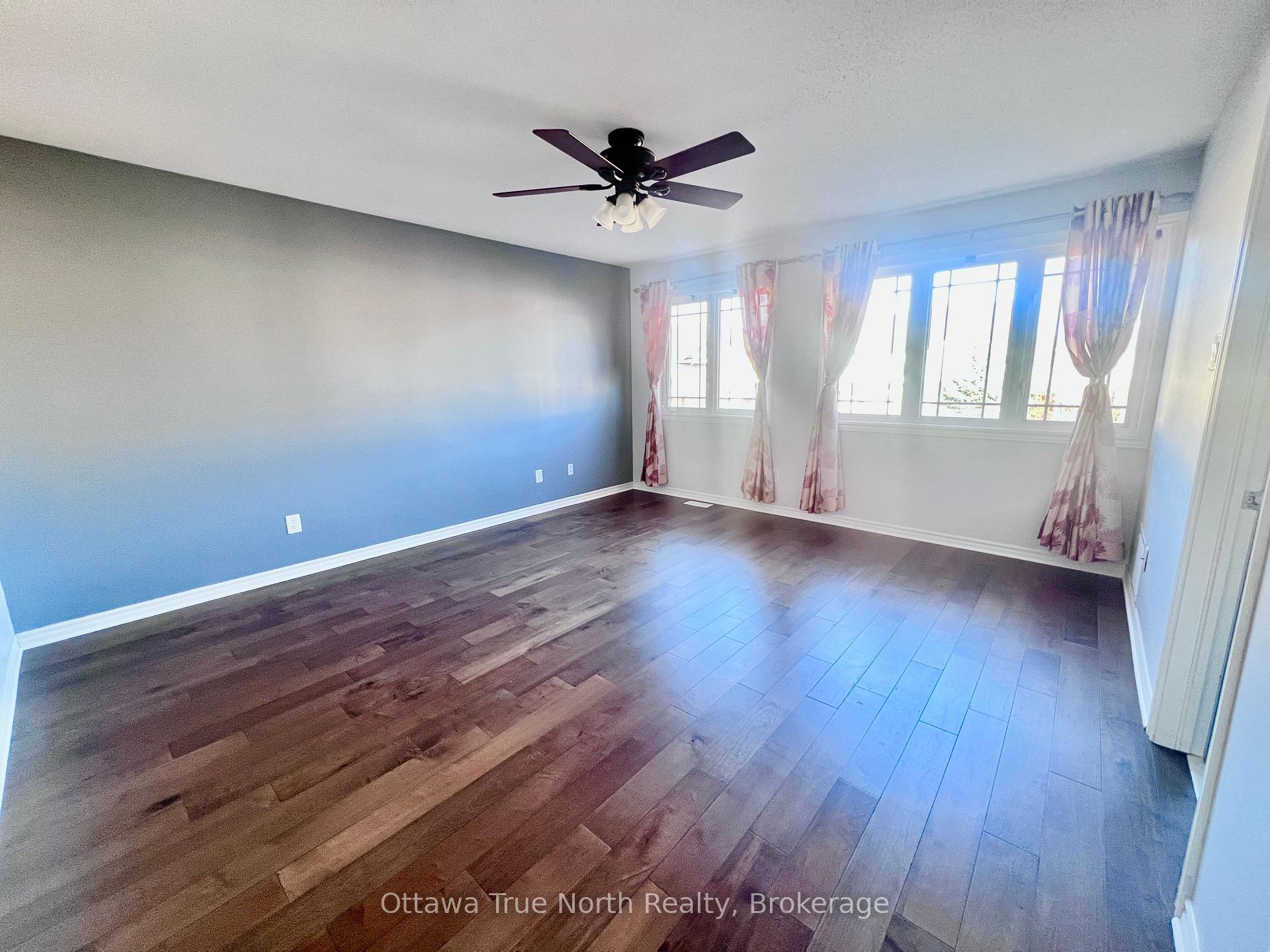 Photo 8 of 459 Celtic Ridge Crescent, Ottawa, Kanata - Morgan's Grant/South March — HOMEH