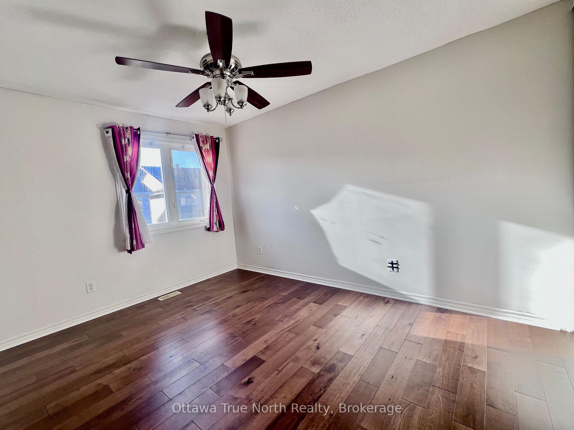 Photo 14 of 459 Celtic Ridge Crescent, Ottawa, Kanata - Morgan's Grant/South March — HOMEH