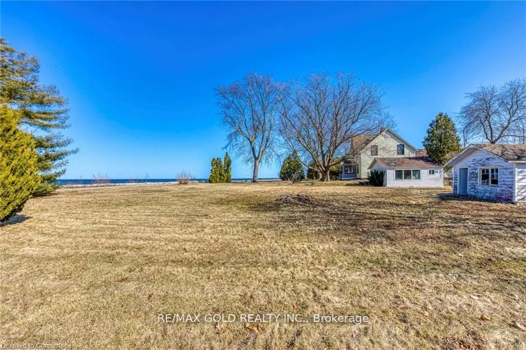 Photo 2 of 3590 Lakeshore Road, Lincoln, Lincoln-Jordan/Vineland — HOMEH