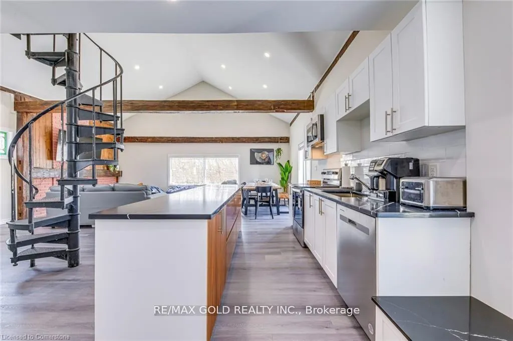 Photo 7 of 3590 Lakeshore Road, Lincoln, Lincoln-Jordan/Vineland — HOMEH