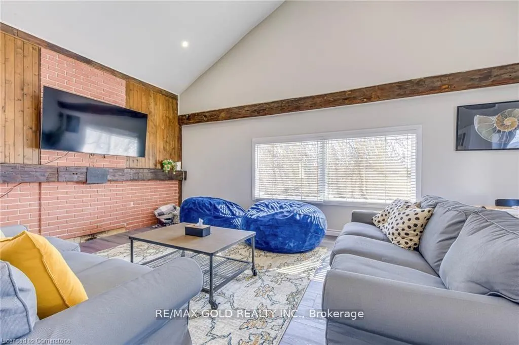 Photo 11 of 3590 Lakeshore Road, Lincoln, Lincoln-Jordan/Vineland — HOMEH