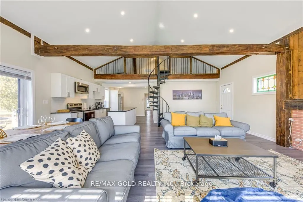 Photo 13 of 3590 Lakeshore Road, Lincoln, Lincoln-Jordan/Vineland — HOMEH